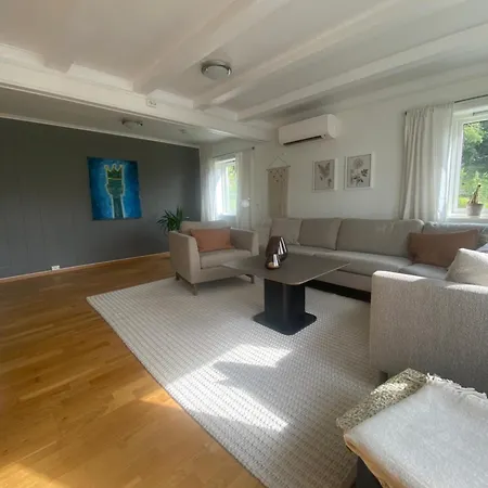 Haraldseidvågen Gjestgjevarstad Feriehus