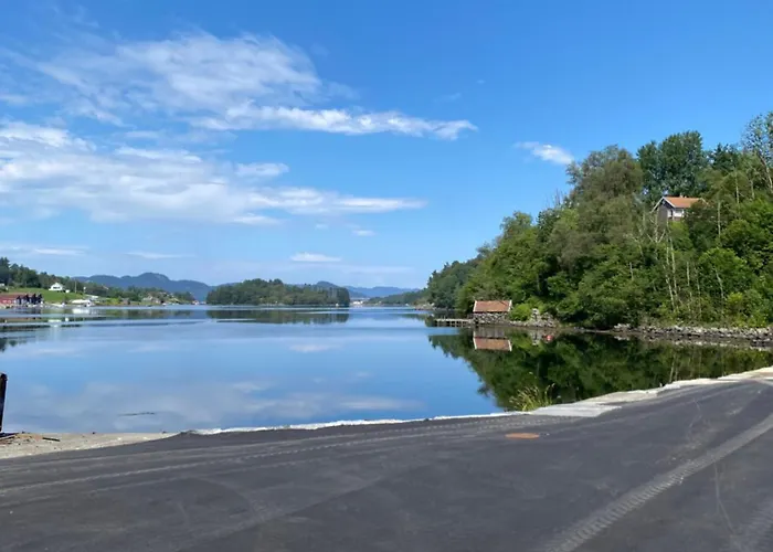 Haraldseidvagen Gjestgjevarstad * Skjold (Rogaland)